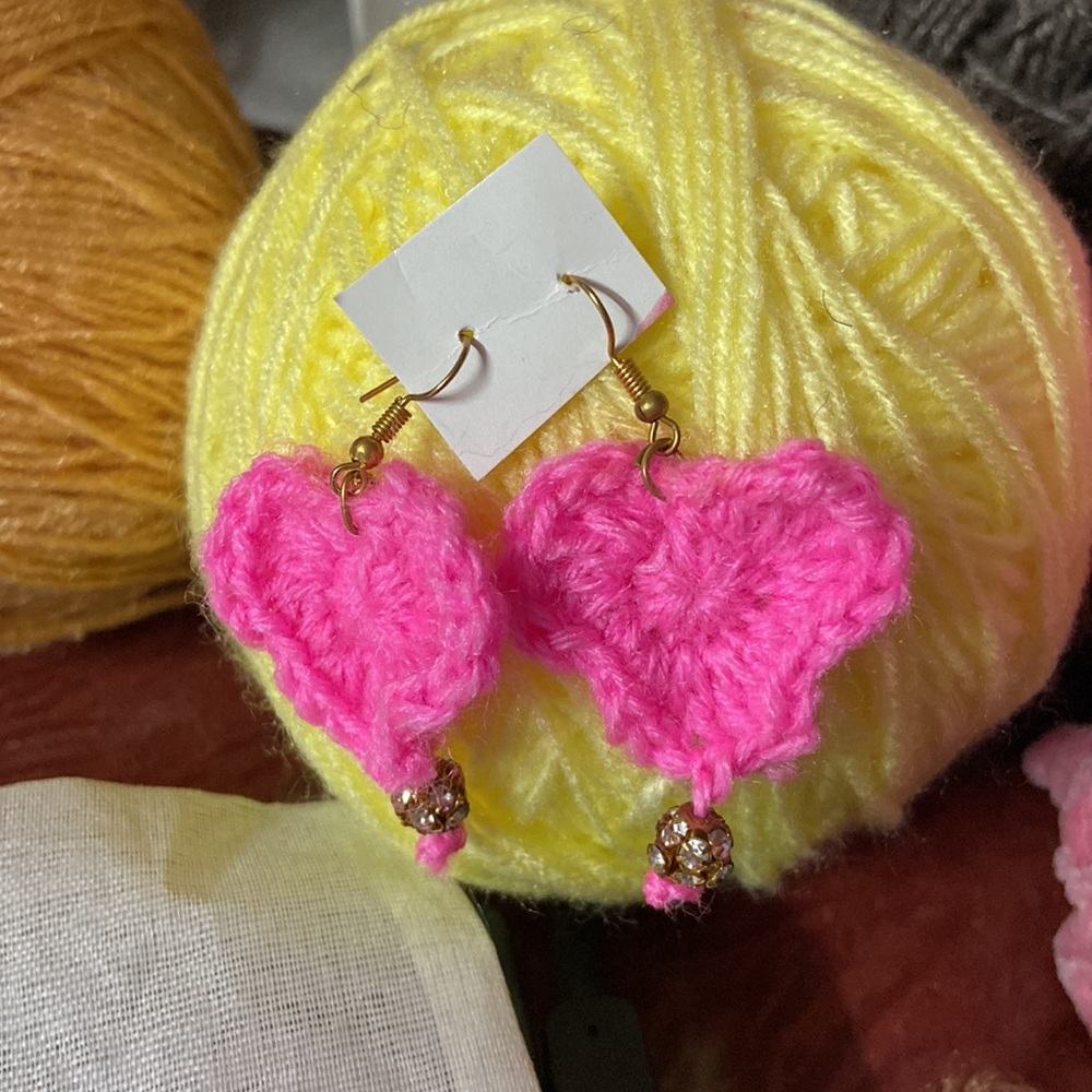 Combo of 5 crochet hoop earrings - Picture 4 of 8